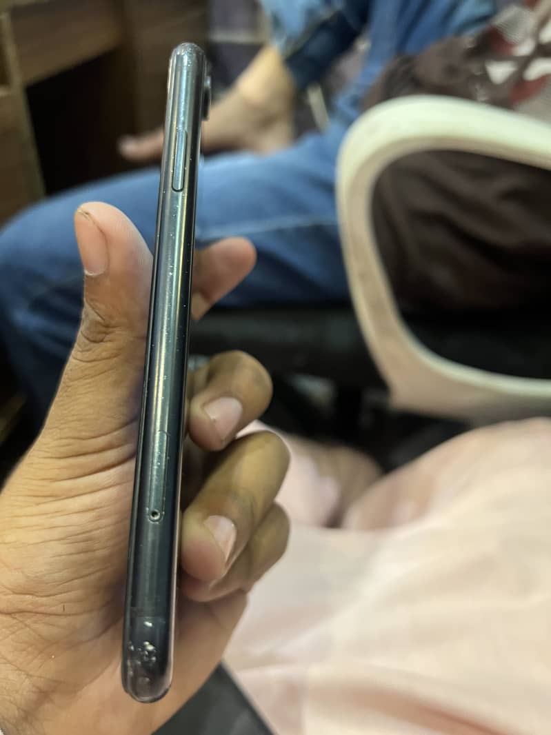 Apple iPhone XR 2