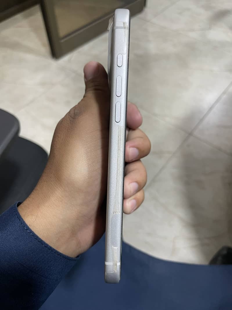 Apple iPhone 17 Pro Max 2