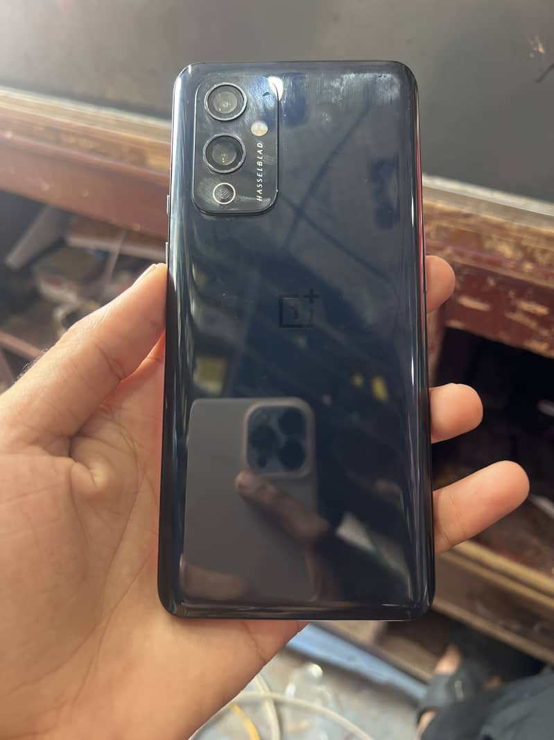One Plus 9 5g 2