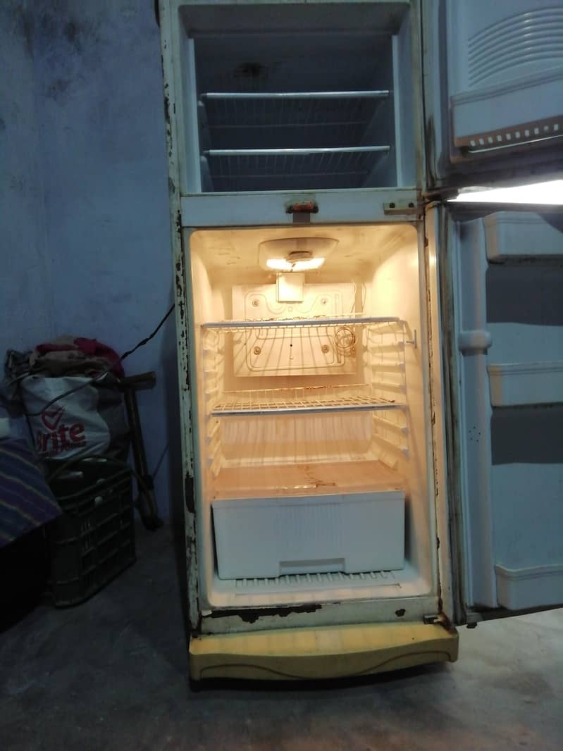 fridge 8