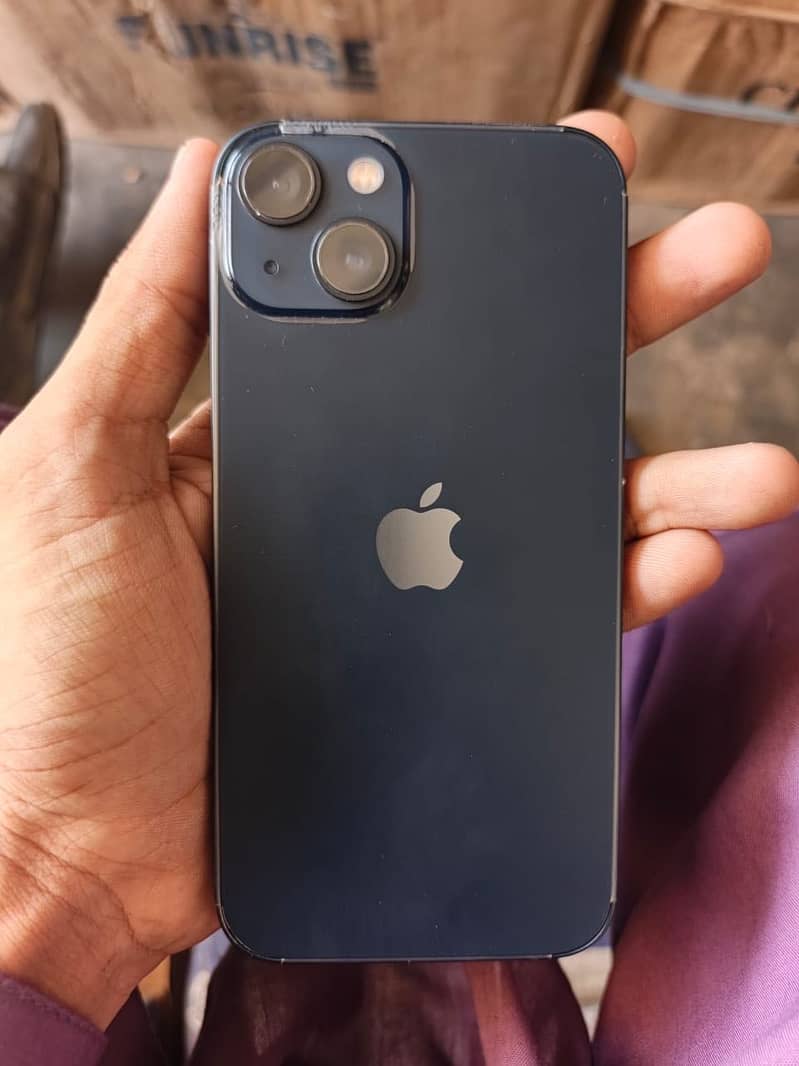 Apple iPhone 13 0