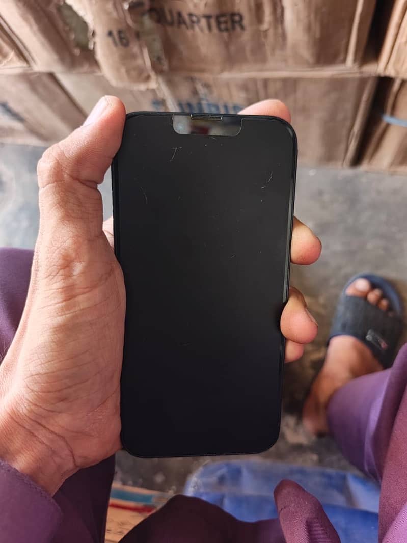 Apple iPhone 13 3