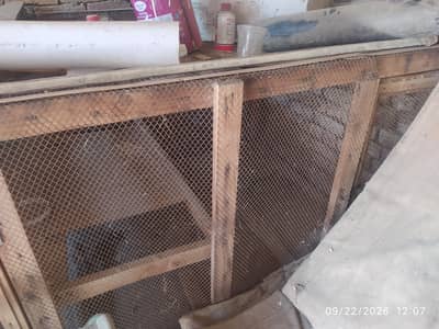 Wooden Cage for Hen and Birds or Parrot.