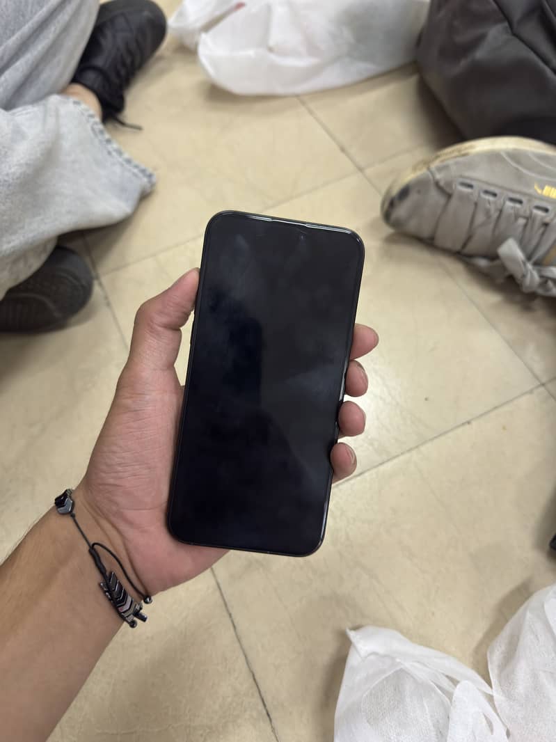 Apple iPhone 15 Pro Max 5