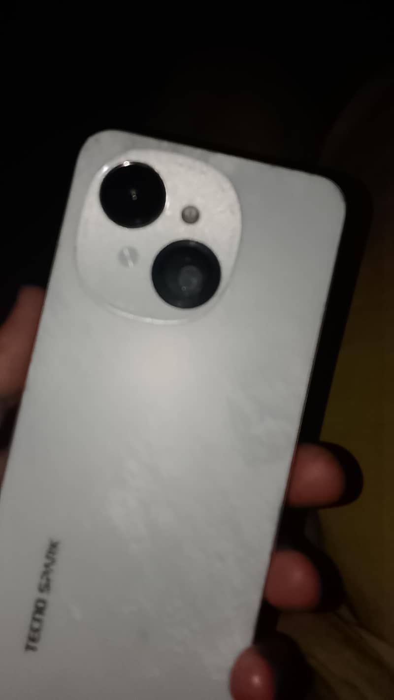 Tecno Spark Go1 0