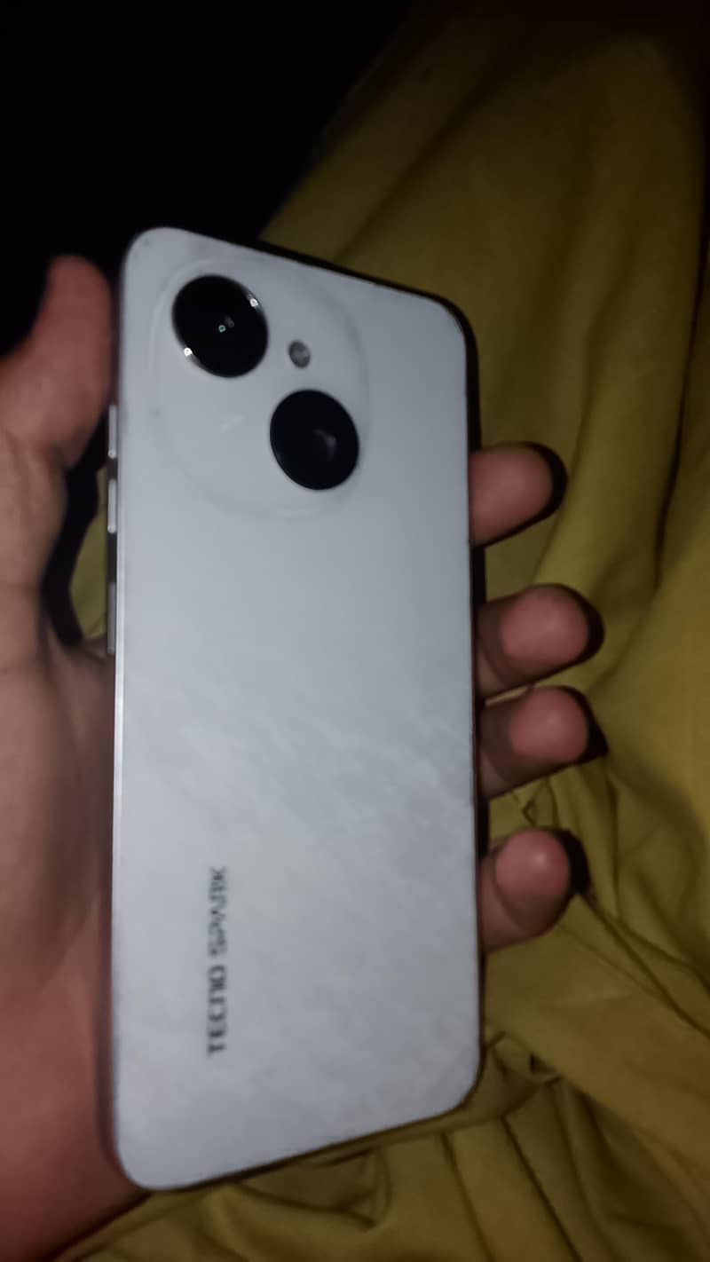Tecno Spark Go1 2