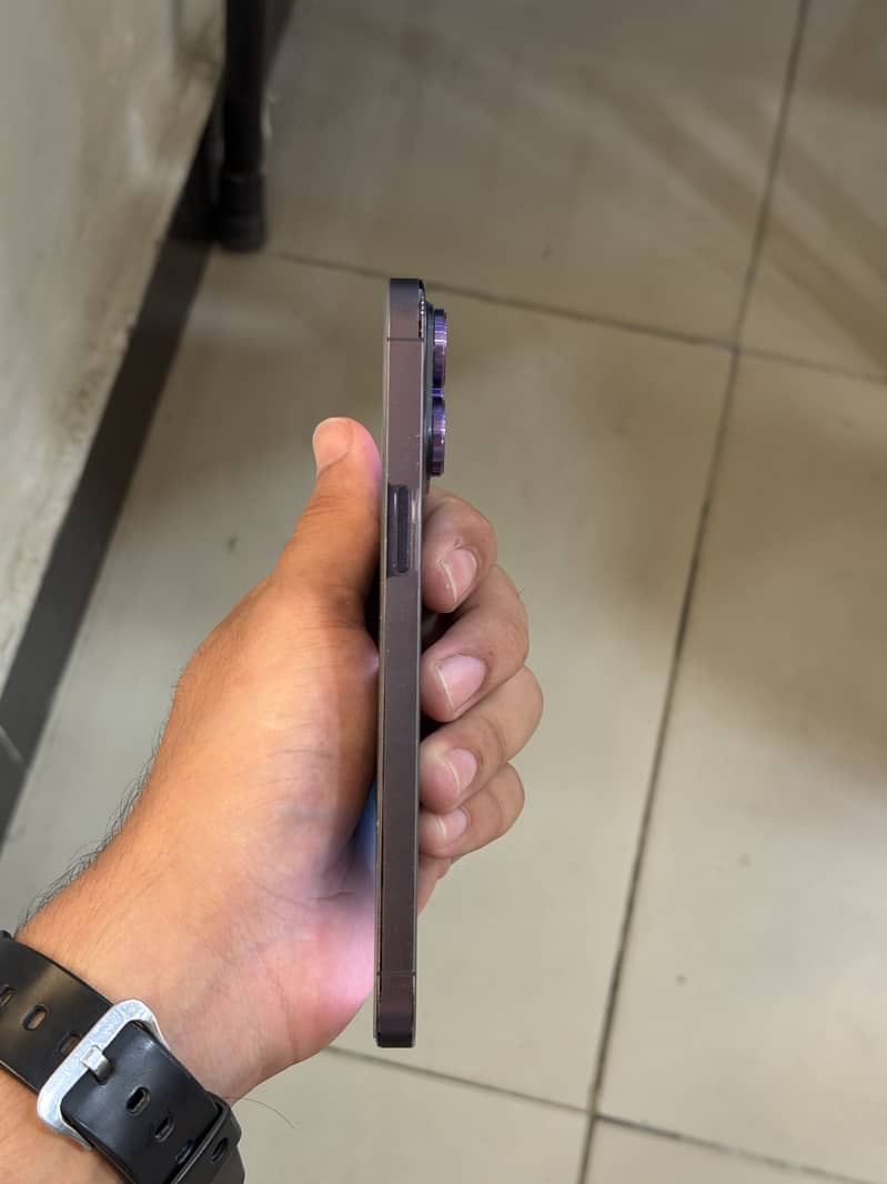 Apple iPhone 14 Pro Max 5
