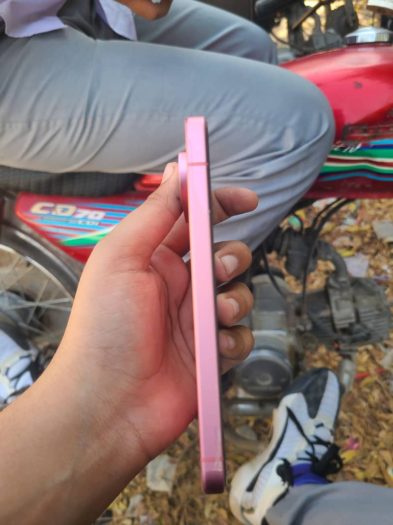 Google Pixel 9 3