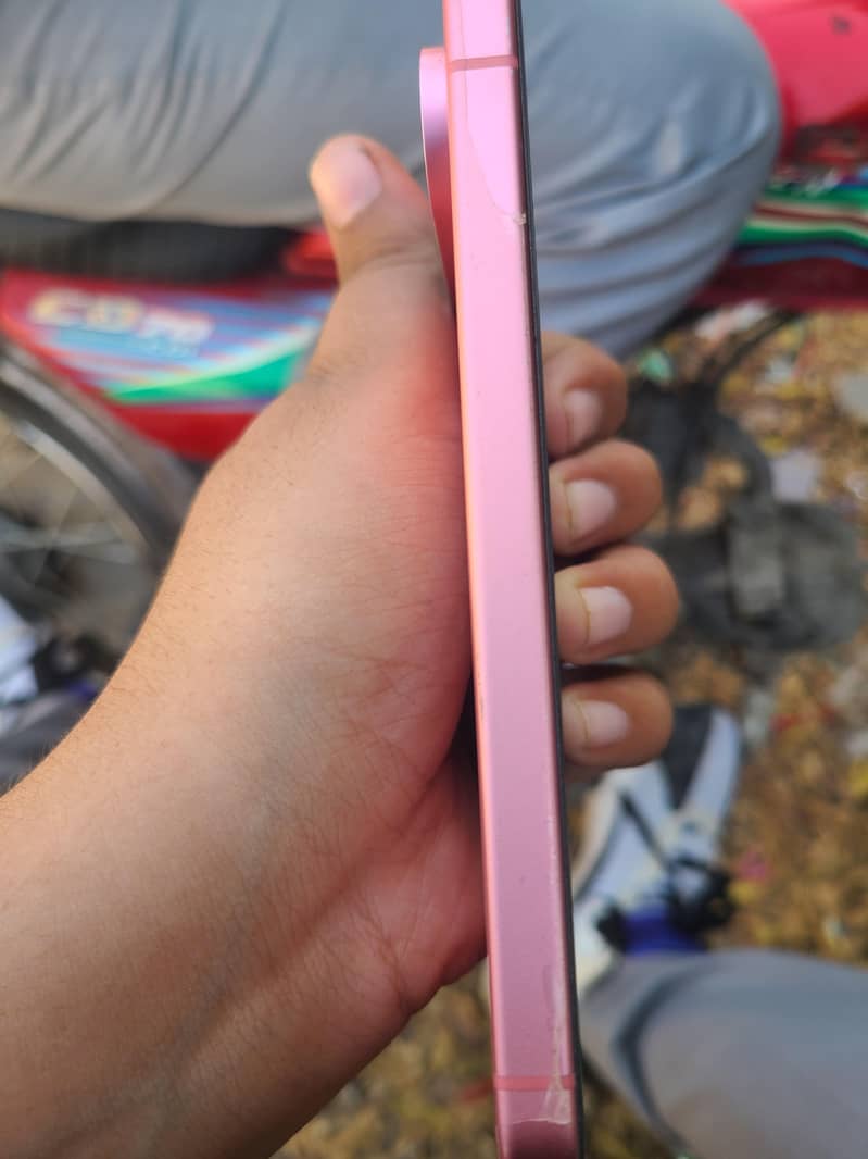 Google Pixel 9 5