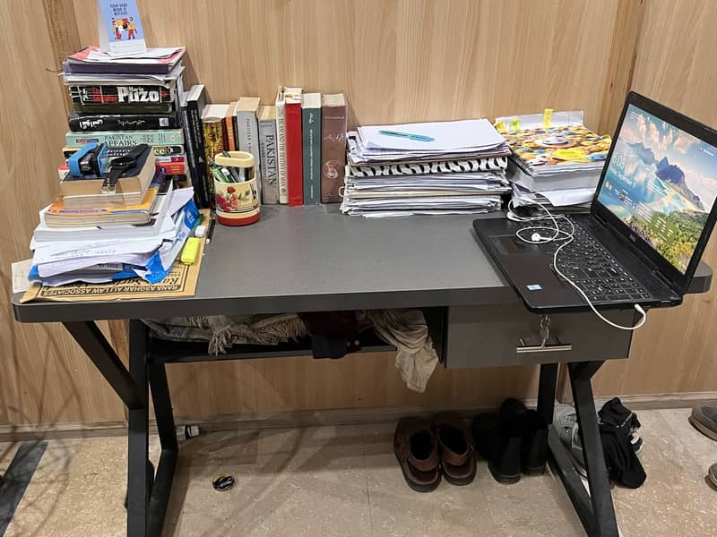 Study Table and chair 2