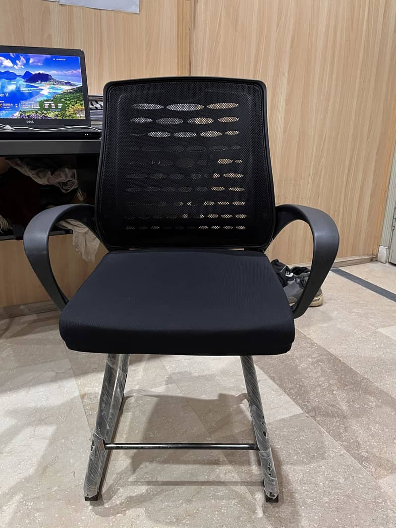 Study Table and chair 4