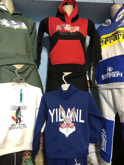 Selling clothes on whole sale for small shops and stalls
