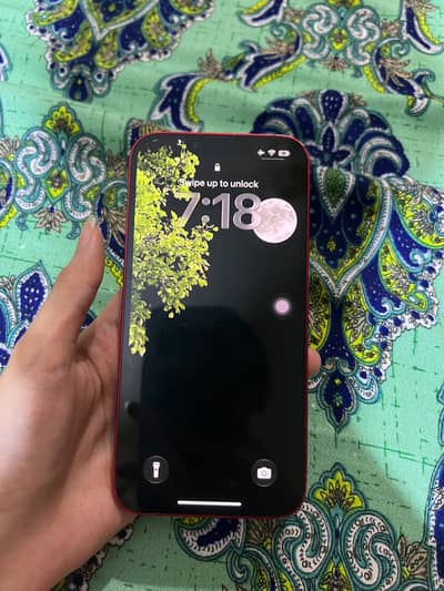 Apple iPhone 13