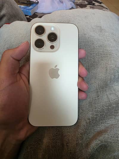 Apple iPhone 16 Pro