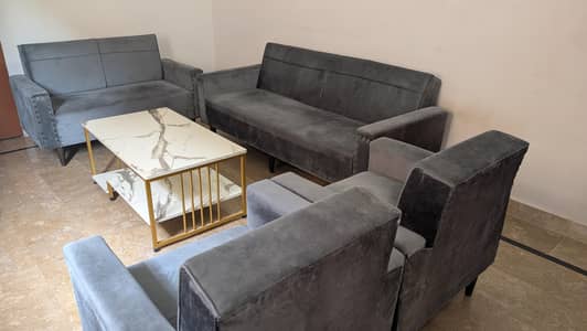 7 SEATER SOFA SET WITH TABLE AND SOFA COME BED