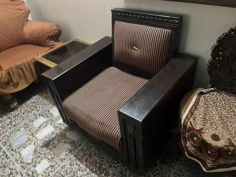Sofa set 0