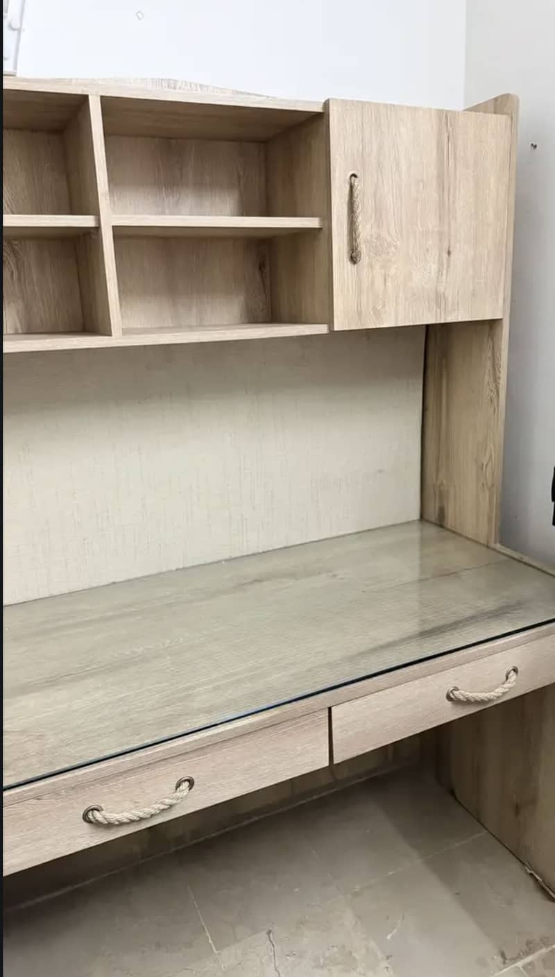 Habitt study table 5