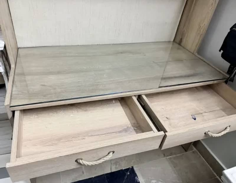 Habitt study table 6