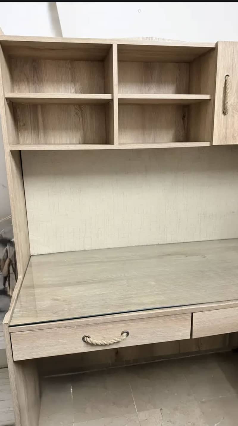 Habitt study table 10