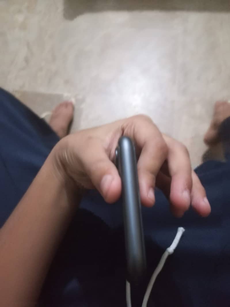 Apple iPhone 11 5
