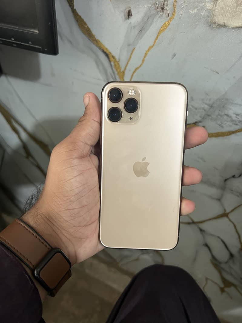 Apple iPhone 11 Pro 3