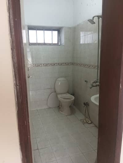 G 9/3 40x80 Ground portion for rent