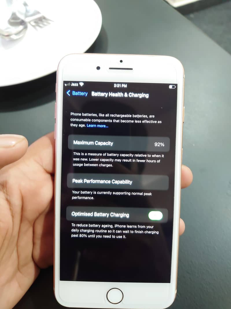 Apple iPhone 8 Plus 2