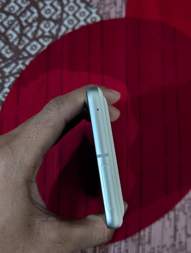 Google Pixel 7 3