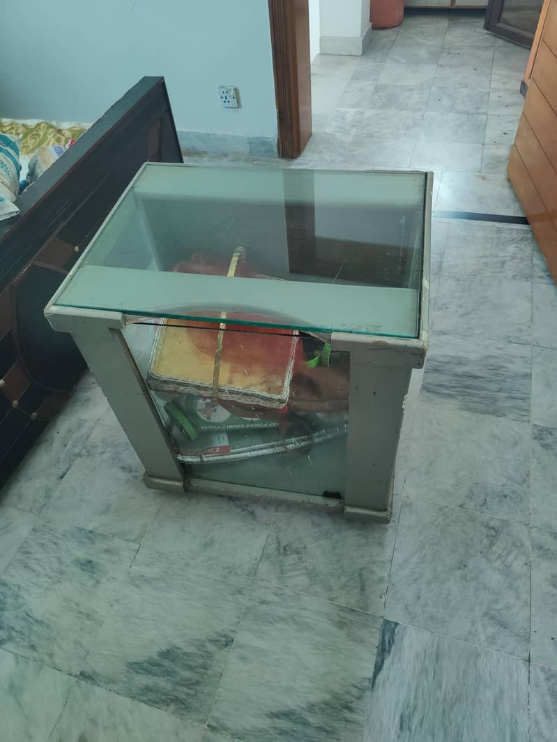 LCD trolley 1
