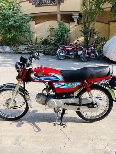 Honda CD 70 2024