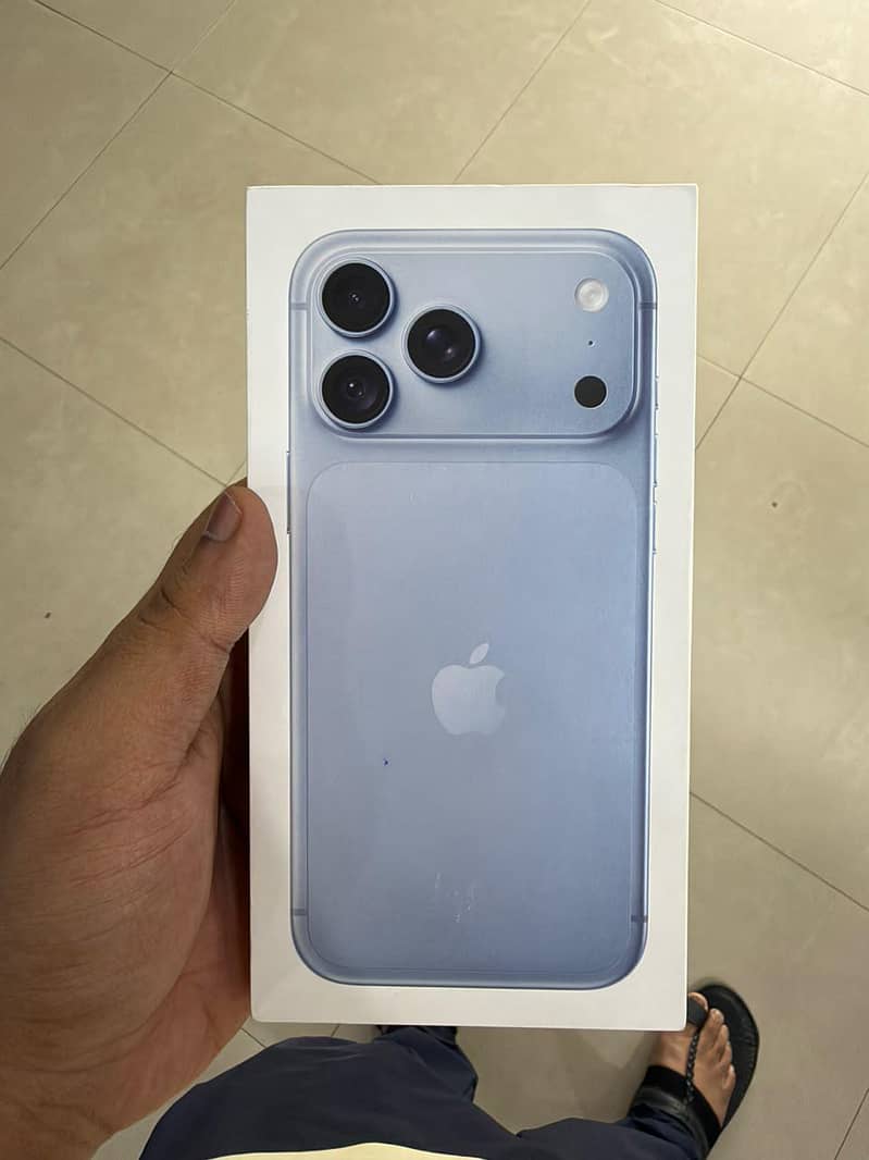 Apple iPhone 18 Pro Max 1