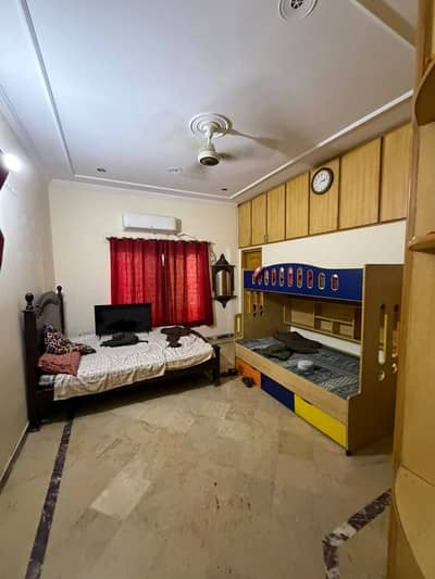 10 marla very neat 2bed upper portion is for Rent in wapda town phase 1 J-2 block
