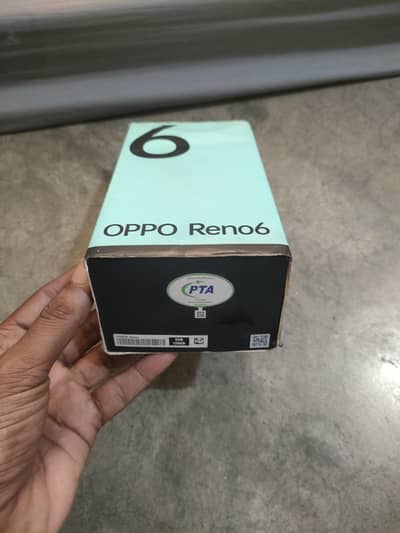 OPPO Reno6