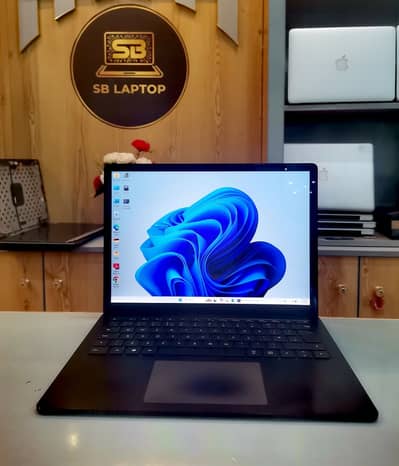 Microsoft Surface Laptop 3 | Core i5 - 10th Gen | 16GB RAM - 256GB |