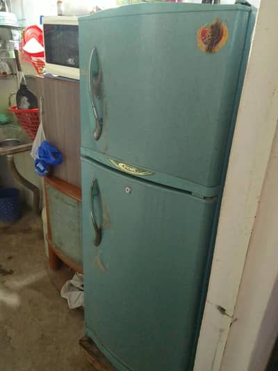 Waves Refrigerator in immaculate and working condition is for sale