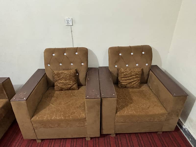 Sofa set with table 0