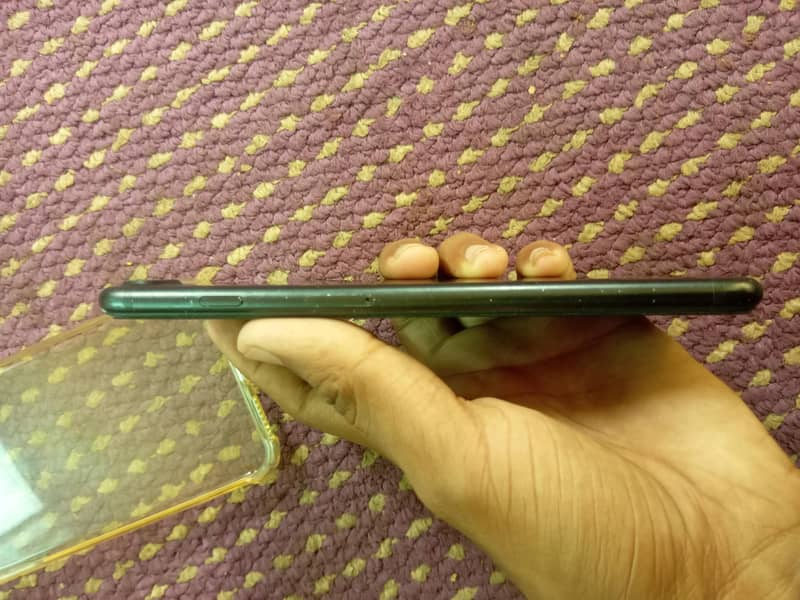 Apple iPhone 7 Plus 1