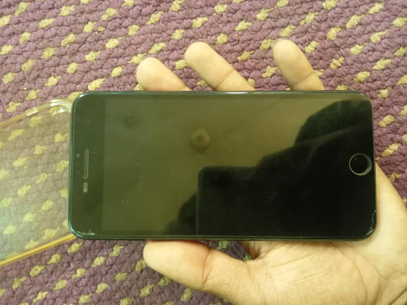 Apple iPhone 7 Plus 3