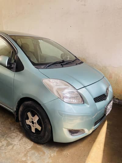Toyota Vitz 2013