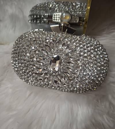 bridal clutch
