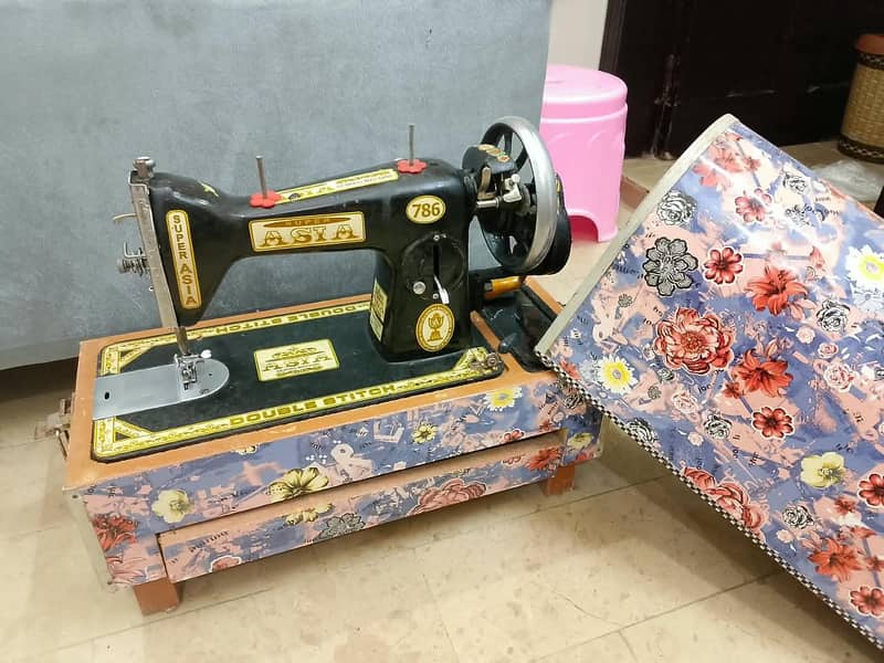 sewing machine best condition 3