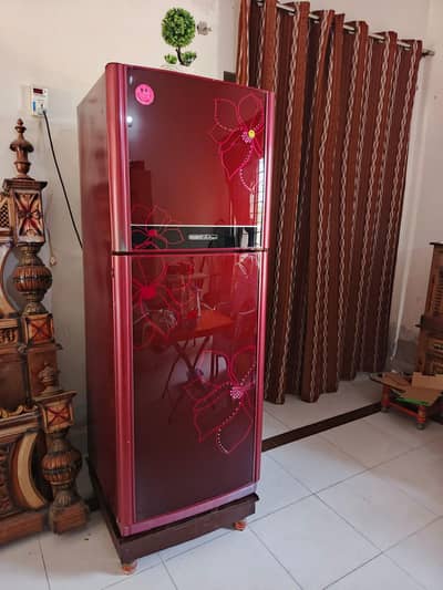 Orient refrigerator lush condition 10/10 working