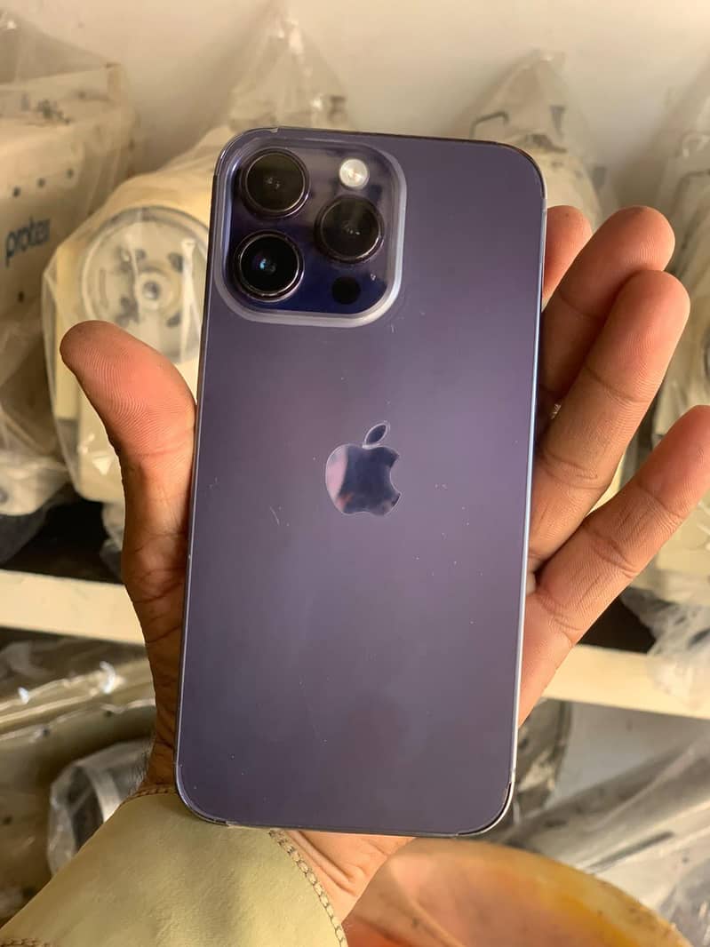 Apple iPhone 14 Pro Max 3