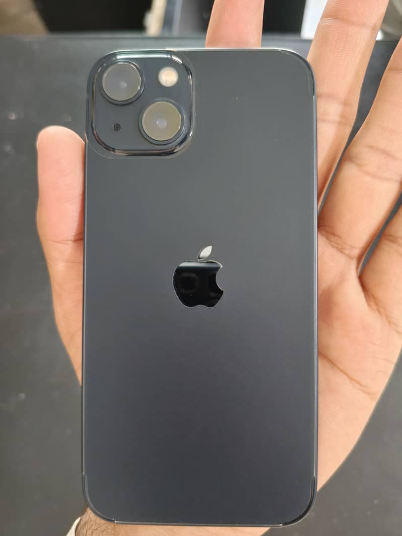 Apple iPhone 13 0