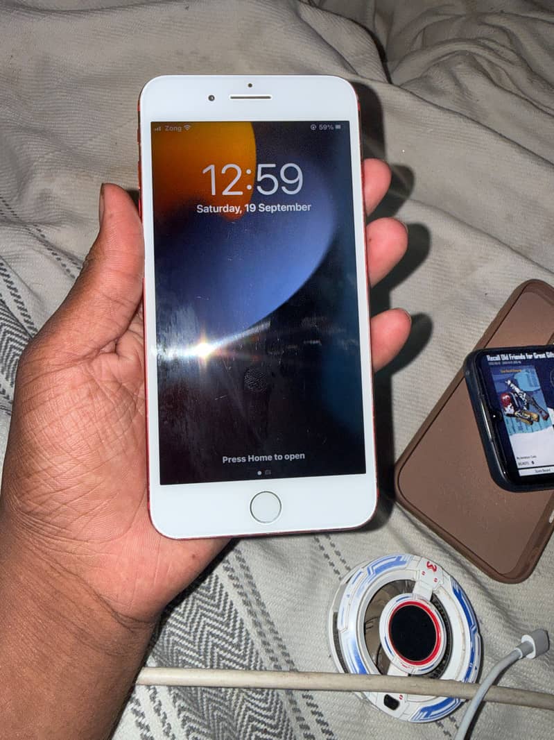 Apple iPhone 7 Plus 1