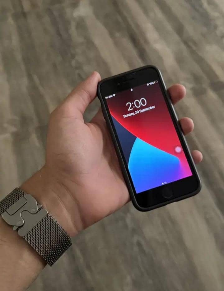 Apple iPhone 7 1
