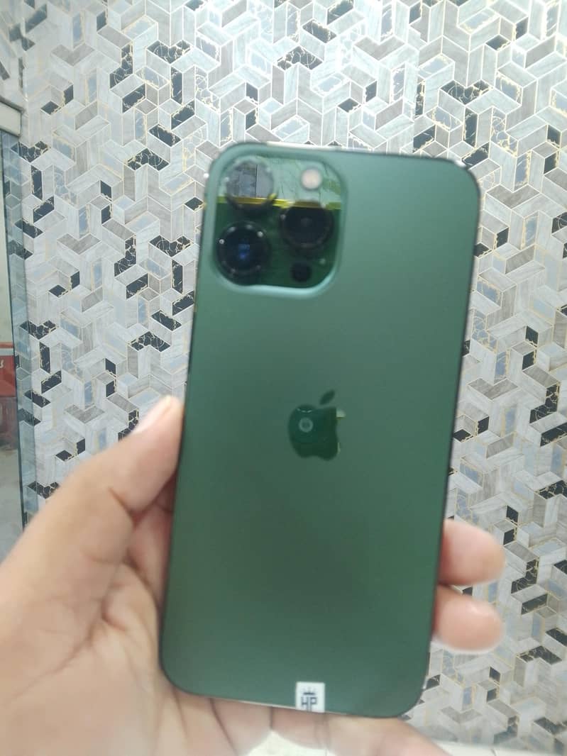 Apple iPhone 13 Pro Max 0