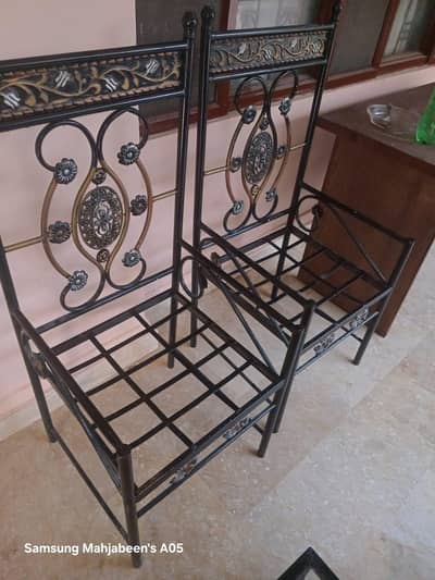 2 used chairs steel frame (without cushions)