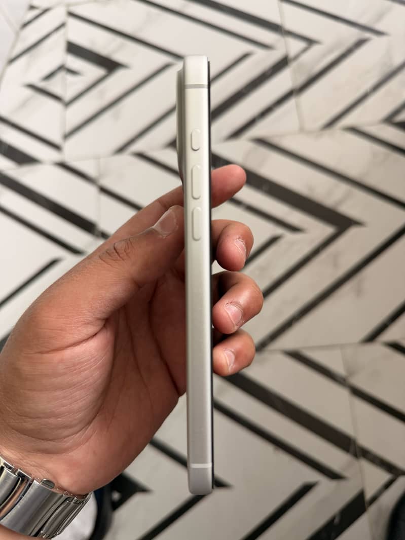 Apple iPhone 17 Pro Max 2