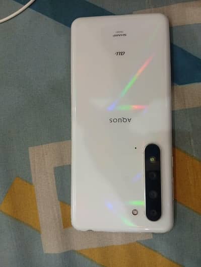Sharp Aquos R5G